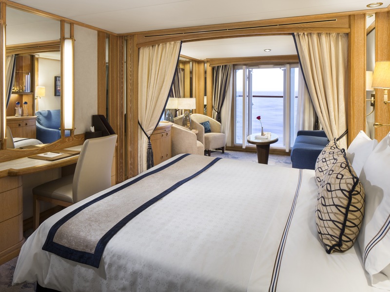 Balcony Suite 